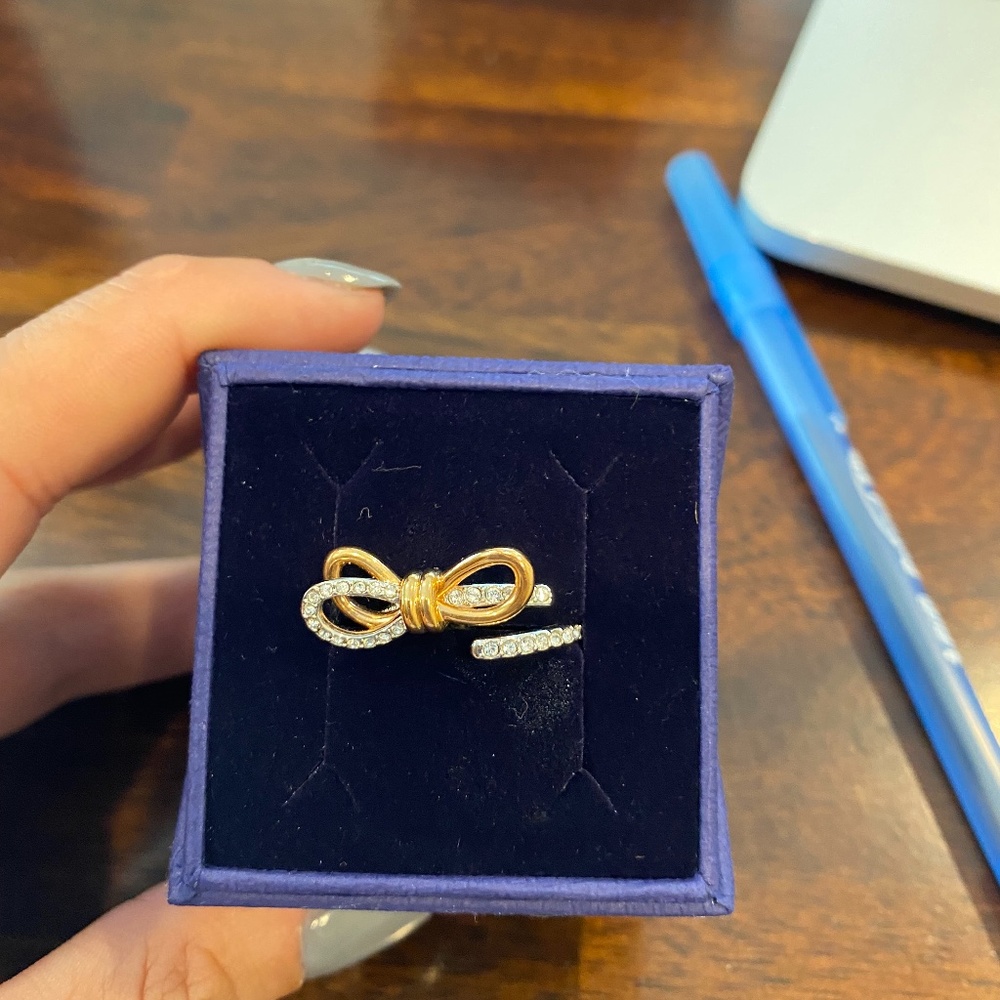 Swarovski Bow Ring